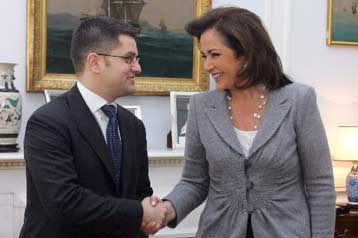 Στρατηγική επιλογή η ταχεία προσέγγιση Σερβίας – ΕΕ, δηλώνει η Ντ.Μπακογιάννη