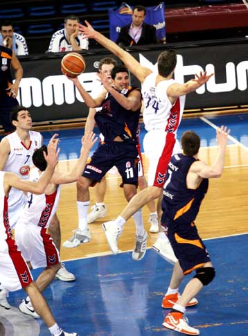 Νίκη για την πρόκριση θέλει η Ολύμπια, ματς προπόνηση για ΠΑΟΚ