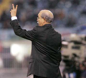 Αναμένονται εξελίξεις στην ΑΕΚ για Παπαδόπουλο και Καστάνια