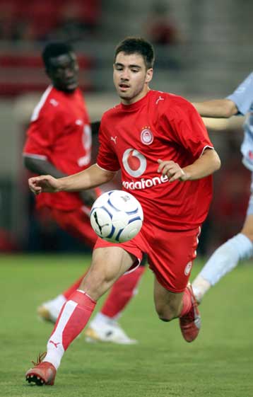 Η… πλατεία επόμενος ποδοσφαιρικός σταθμός για Φακίνο και Χέτεμαϊ