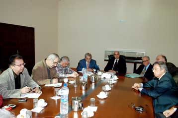 Παράταση κινητοποιήσεων στα λιμάνια, ενώ η αγορά τάσσεται υπέρ της παραχώρησης