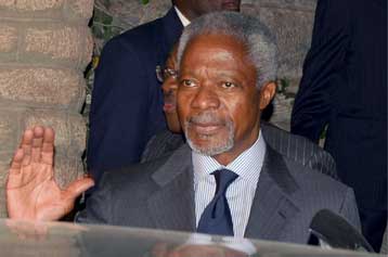 Στην Κένυα ως μεσολαβητής ο Κόφι Αναν την ώρα που η κρίση συνεχίζεται