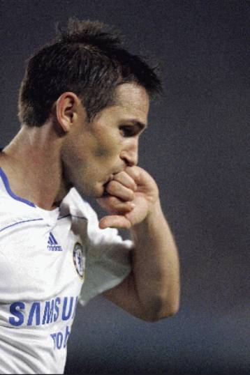 Υποτροπή υπέστη ο Λάμπαρντ, καθυστερεί η επιστροφή του