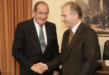 Στην αρμόδια επιτροπή της Βουλής ο επικεφαλής της «Διεθνούς Διαφάνειας-Ελλάς»