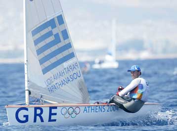 Καλό ξεκίνημα για τον Παπαθανασίου στα Φινν, μέτριο για τα 470