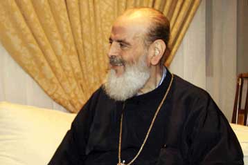 Η δύσπνοια επιδεινώνει την κατάσταση του αρχιεπισκόπου Χριστόδουλου