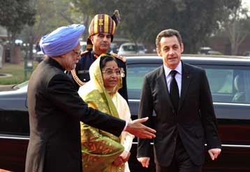 Επίσημη επίσκεψη Σαρκοζί στην Ινδία για την προώθηση της διμερούς συνεργασίας