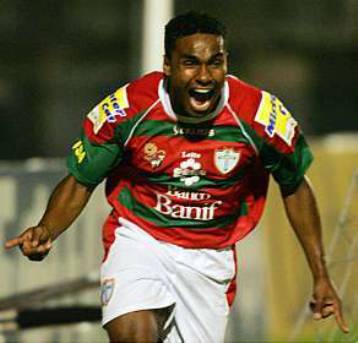 Επιβεβαίωση της μεταγραφής του Λεονάρντο στον Ολυμπιακό από την Πορτουγκέζα