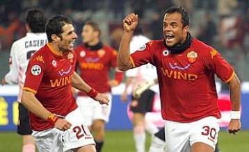 Πήρε τη νίκη χωρίς να… αρέσει η Ρόμα, ανέβηκε η Σαμπντόρια