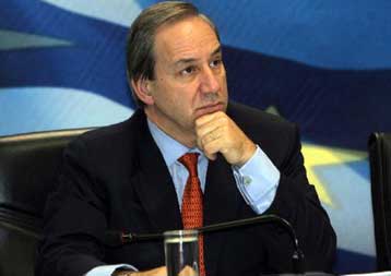 Η διεθνής κρίση φέρνει στην επιφάνεια το εναλλακτικό σενάριο για τον προϋπολογισμό