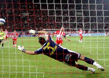 Η σιγουριά του Λεμονή και η απογοήτευση του Μπάγεβιτς-Δύο εβδομάδες εκτός ο Λούα Λούα