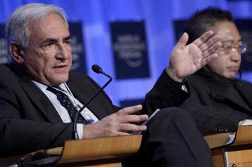 Αύξηση κρατικών δαπανών προτείνει το ΔΝΤ για την αντιμετώπιση της οικονομικής κρίσης