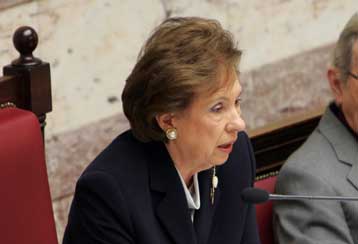 Η Αννα Ψαρούδα-Μπενάκη πρόεδρος της Επιτροπής Αναθεώρησης του Συντάγματος