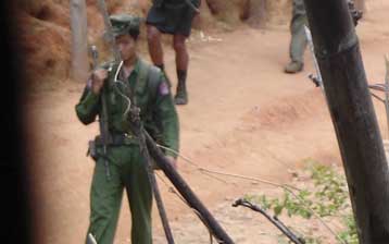 Την τιμωρία των αξιωματικών που στρατολογούσαν παιδιά αποφάσισε η χούντα της Μιανμάρ