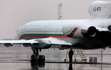 Αναγκαστική προσγείωση στις Αζόρες για το αεροσκάφος του προέδρου της Βουλγαρίας