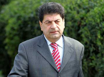 Τετ-α-τετ Καραμανλή με Ζαγορίτη με το βλέμμα στην υπόθεση Κουκοδήμου