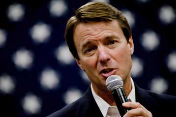 Αποσύρεται ο Τζον Έντουαρτς από την κούρσα για το χρίσμα των Δημοκρατικών