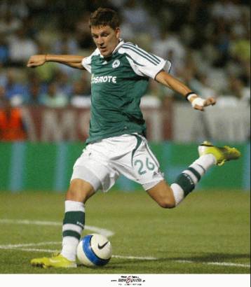 Δανεικός για έξι μήνες στην Αϊντραχτ ο Βαγγέλης Μάντζιος