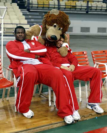 Ευχαριστήρια επιστολή «Σόφο» για τη συμπαράστση από τον κόσμο του Ολυμπιακού