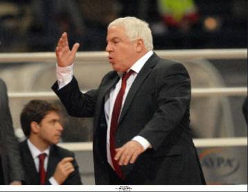 Βγήκαν άσπρα μαντήλια στο ΣΕΦ μετά την ήττα του Ολυμπιακού από τη Σιένα