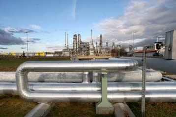 Ευνοϊκή για την Ελλάδα η αναπροσαμογή του φορολογικού καθεστώτος σε πετρέλαιο-αμόλυβδη