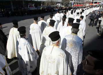 Πρώτες δηλώσεις μητροπολιτών για την «επόμενη μέρα» στην Εκκλησία