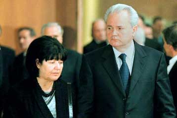 Ασυλο φέρεται να χορήγησε η Ρωσία στη χήρα και το γιο του Μιλόσεβιτς