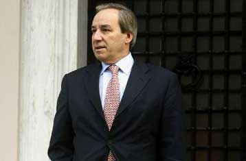 Με τον Κ.Καραμανλή στο Μέγαρο Μαξίμου συναντήθηκε ο Γ.Αλογοσκούφης