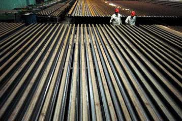 Το 12% της τρίτης μεγαλύτερης παγκοσμίως εταιρείας μετάλλων απέκτησαν Chinalco και Alcoa