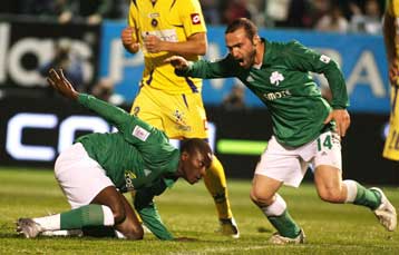 Δώρο γενεθλίων η πρωτιά για τον Παναθηναϊκό, στραβοπατήματα ΑΕΚ και Ολυμπιακού