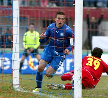 Και με 10 παίκτες πέρασε νικηφόρα από τη Βέροια ο Ηρακλής