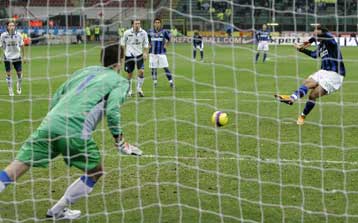 Ίντερ ολοταχώς για τίτλο, απρόσμενη ήττα της Ρόμα, ανεβαίνει η Μίλαν