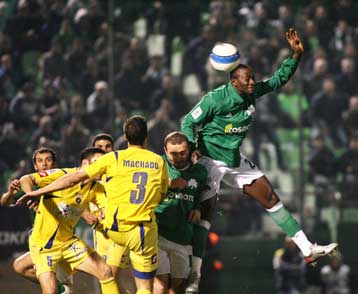 Ο Αστέρας δεν χάλασε το πάρτι γενεθλίων και ο Παναθηναϊκός πήρε δώρο την κορυφή