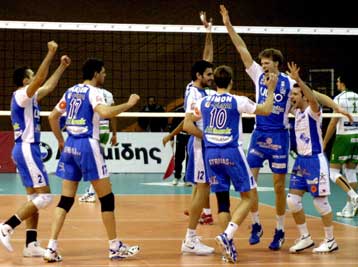 Νικητής έφυγε από τη Λαμία ο Ηρακλής και παρέμεινε στο κατόπι του Παναθηναϊκού