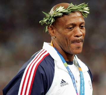 O Μορίς Γκριν ανακοίνωσε ότι αποχωρεί από την ενεργό δράση