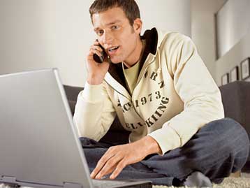 Ελάχιστοι πλέον οι έφηβοι που δεν χρησιμοποιούν το Διαδίκτυο