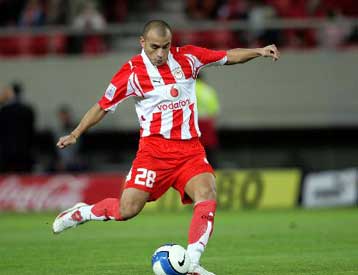 Νέο πρόβλημα για τον Ολυμπιακό, δεν προπονήθηκε ο Λεντέσμα