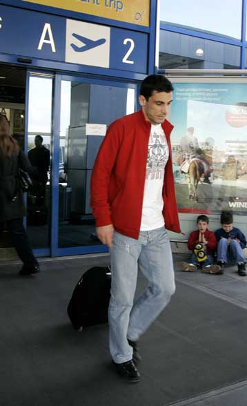 Οι πολλές υποχρεώσεις με τον Ολυμπιακό και η ηλικία του, οι αιτίες άρνησης του Στολτίδη