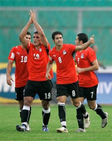 Στην τετράδα Αίγυπτος και Καμερούν, αποκλείστηκε και έρχεται ο Μανούτσο