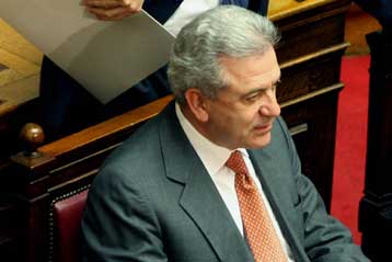 Σε πολιτική «συμμαχία» κατά του νοσηρού κλίματος καλεί ο Δ.Αβραμόπουλος