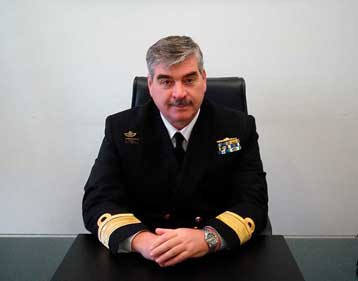 O υποναύαρχος Γεώργιος Καραμαλίκης νέος αρχηγός ΓΕΝ