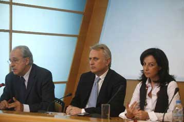 Αποχώρησε το ΠΑΣΟΚ από τη συζήτηση στη Βουλή για την υπόθεση Ζαχόπουλου