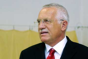 Προεδρικές εκλογές στην Τσεχία με υποψήφιο εκ νέου τον Βάτσλαβ Κλάους