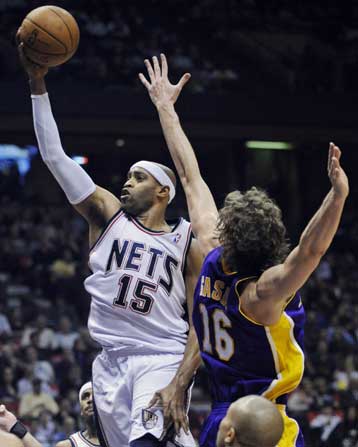 Με νίκες συνέχισαν στο ΝΒΑ Λέικερς και Καβαλίερς