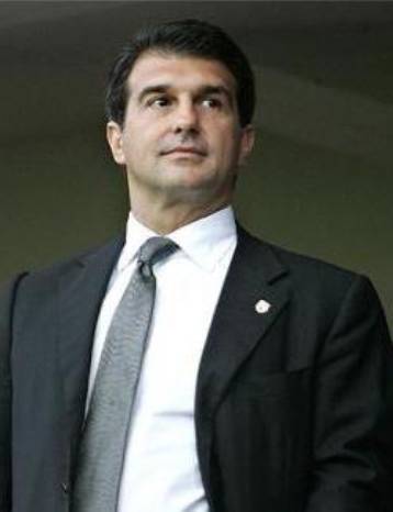 «Θα φύγουν όποτε θέλουν» δήλωσε ο Λαπόρτα για Ράικαρντ και Ροναλντίνιο