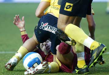 Λήξη στις 20 Απριλίου και τελικό Κυπέλλου στις 17 Μαΐου θέλει η Σούπερ Λίγκα