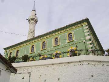 Νέο καθεστώς στη διαχείριση των μειονοτικών βακουφίων στη Θράκη