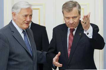 Ο γγ του ΝΑΤΟ προειδοποιεί για τον κίνδυνο αποτυχίας στο Αφγανιστάν