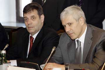 Εντείνεται η κρίση στην κυβέρνηση της Σερβίας με αφορμή την Ενδιάμεση Συμφωνία