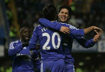 Τα ντέρμπι Τσέλσι-Λίβερπουλ και Σεβίλη-Μπαρτσελόνα ξεχωρίζουν